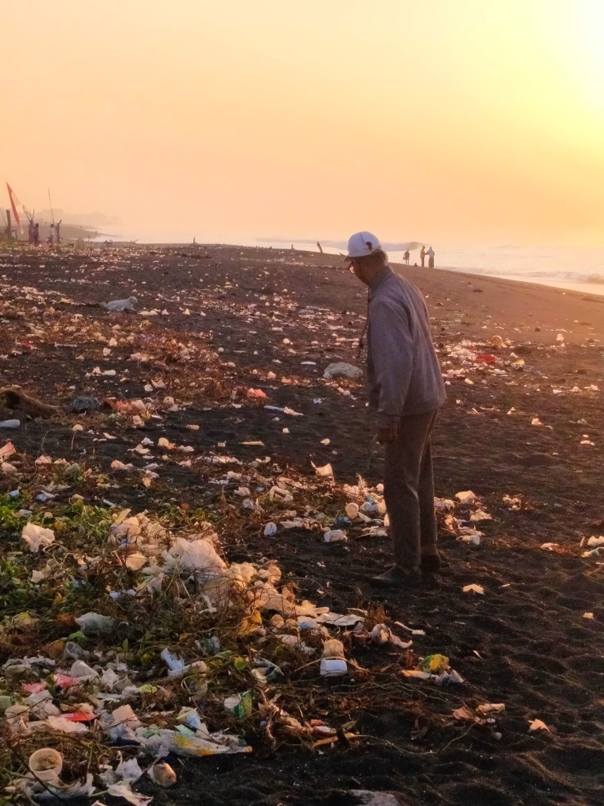 JUMPA BERLIAN Jumat Pagi Bersih Lingkungan, Wujud Nyata Kepedulian Bersama.