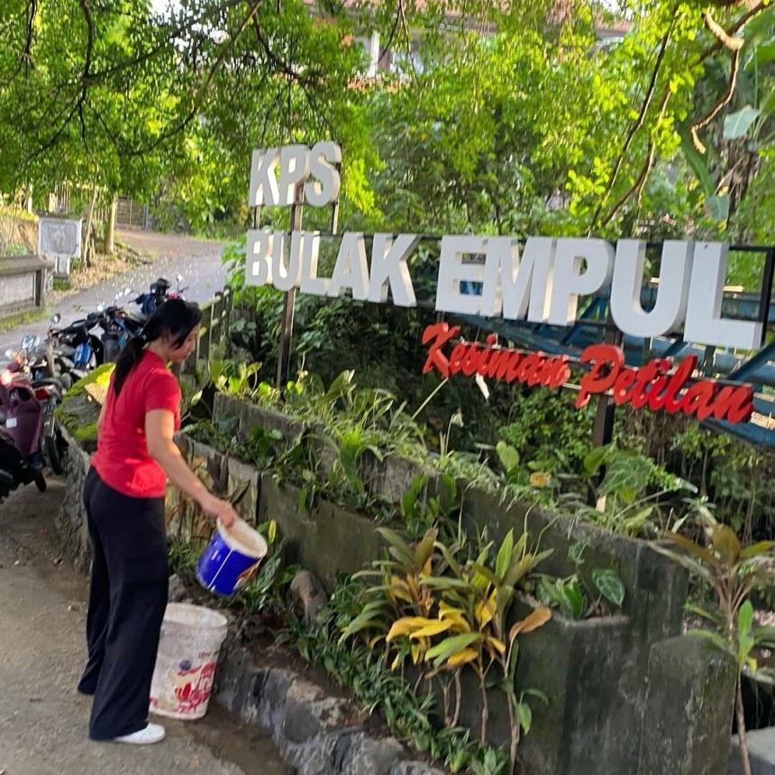 Kegiatan JUMPA BERLIAN (Jumat Pagi Bersih Lingkungan) 7 Maret 2025
