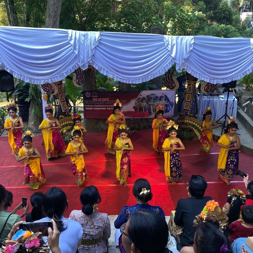 Lomba Tari Bali Anak-Anak Serangkaian Bulan Bakti Gotong Royong LPM Desa Kesiman Petilan