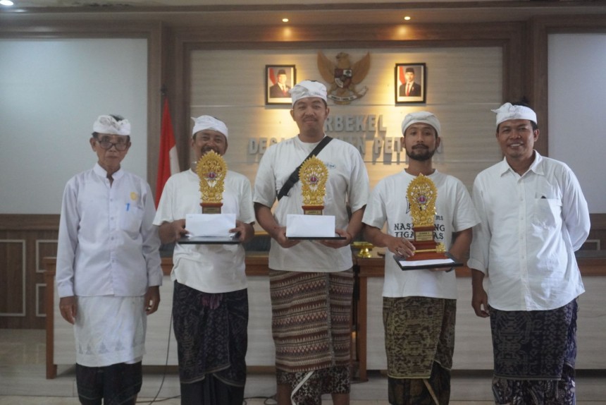 Penyerahan Hadiah Lomba Ogoh-Ogoh se-Desa Kesiman Petilan